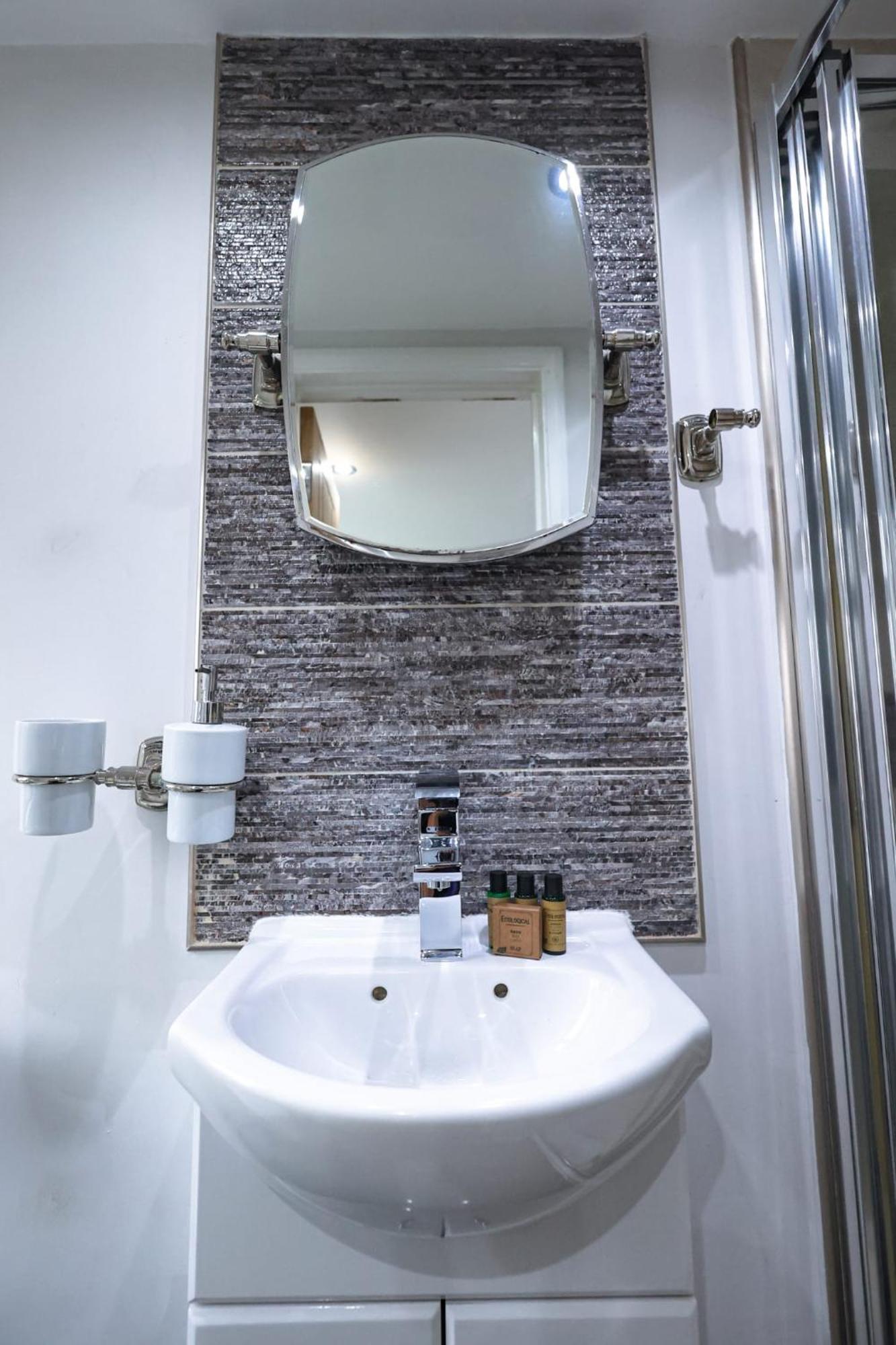 The Heart Of Brick Lane, Sleeps 7! Casa vacanze *