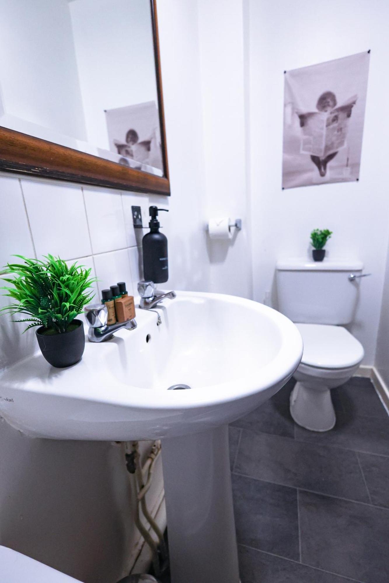 The Heart Of Brick Lane, Sleeps 7! Casa vacanze Londra